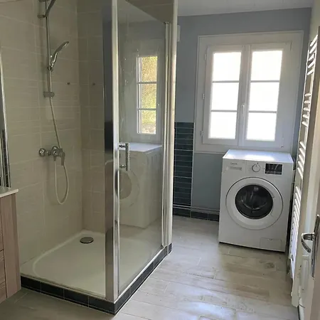 Maison Accueillante Avec Piscine A *