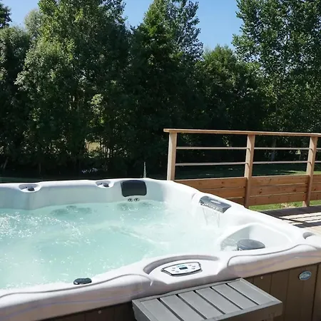 Tatil Evi Maison Accueillante Avec Piscine A Chalandray