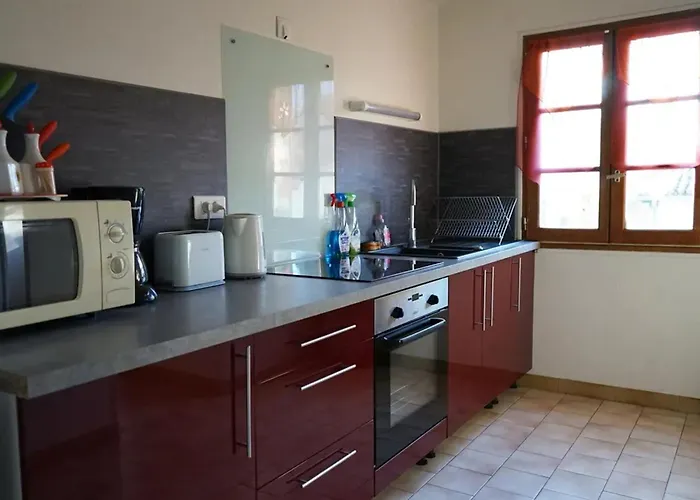 Maison Accueillante Avec Piscine A